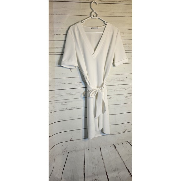Zara Dresses & Skirts - ZARA White Short Sleeve V Neck Tie Waist Crepe Midi Dress Size S
